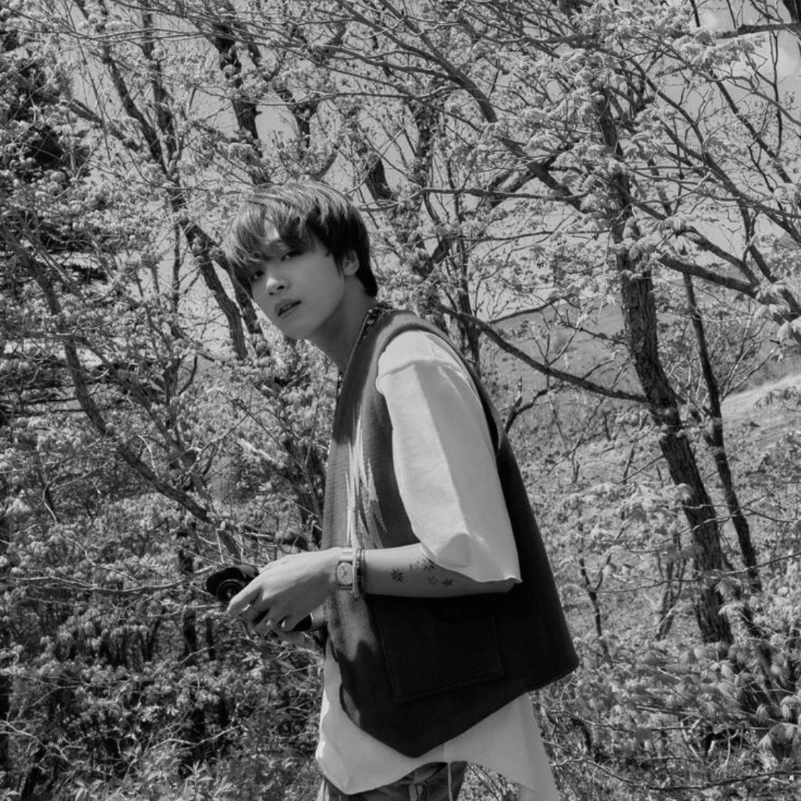 Hello Future — 25k. Free service + Stay up late (one night / session)